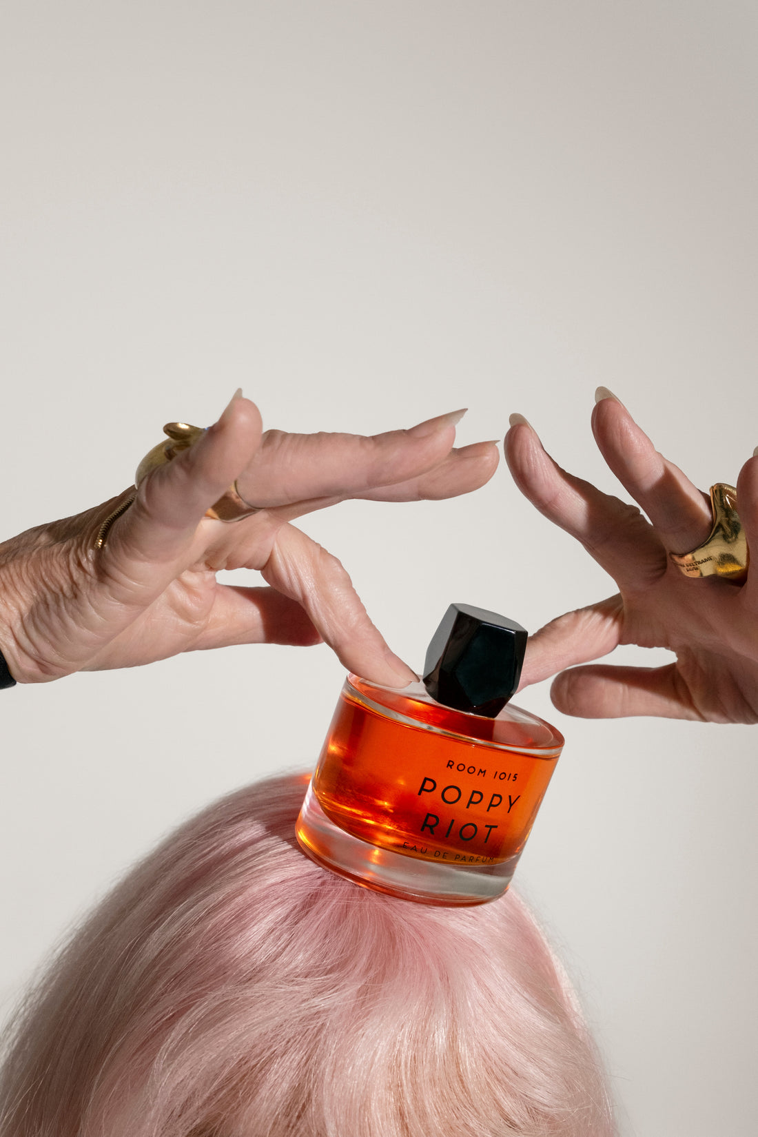 Poppy Riot by Room 1015 Review: Plum, Saffron Milk & Tobacco